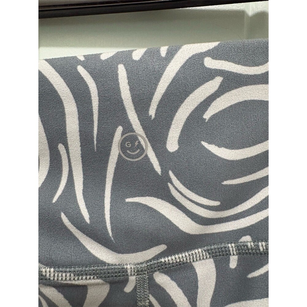 Gilly Hicks Leggings Womens Size S Gray White Abstract Cropped High Rise - Picture 7 of 10